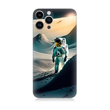 Apple Uyumlu iPhone 13 Pro Astronot Ve Araştırma Desenli Silikon Kılıf