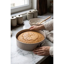 Cooker 26 Cm Kelepçeli Kek Kalıbı Ckr3563 Bej