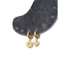 Kalpli Ve Yıldızlı Gold Çelik Küpe