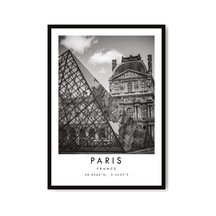Paris Fotoğraf Baskısı: Louvre Piramidi Siyah Beyaz Seyahat Sanatı