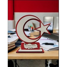 Öğretmenler Gününe Özel Türk Bayragı Figürlü Masaüstü Plaket