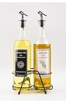 Şeffaf 750 Ml Siyah Beyaz Etiketli Siyah Standlı Akıtıcılı Yağlık Yağdanlık Çok Renkli Şeffaf 750 Ml Siyah Beyaz Etiketli Siyah Standlı Akıtıcılı Yağlık Yağdanlık Çok Renkli