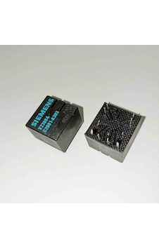 V23084-c2001-a303 12v 30a 2c V23084-c2001-a303 12v 30a 2c