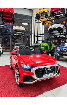 Audi Q5 Akülü Araba 0-5 Yaş Kırmızı Audi Q5 Akülü Araba 0-5 Yaş Kırmızı