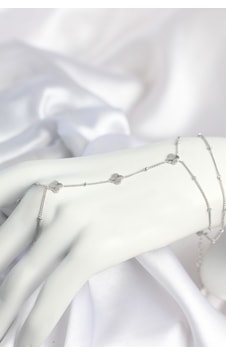 Pirinç Gümüş Renk Yonca Model Kadın Şahmeran - Lisinya Çok Renkli 75655677 Pirinç Gümüş Renk Yonca Model Kadın Şahmeran - Lisinya Çok Renkli 75655677