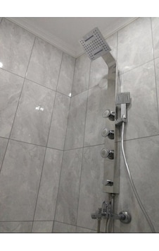 Sam Banyo Elmas Duş Seti Krom Sam Banyo Elmas Duş Seti Krom