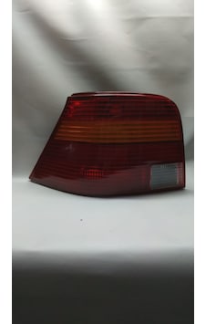 Volkswagen Golf4 Stop Lambası Golf 4 Arka Stop Sol Şoför Tarafı 1J6945095 Volkswagen Golf4 Stop Lambası Golf 4 Arka Stop Sol Şoför Tarafı 1J6945095