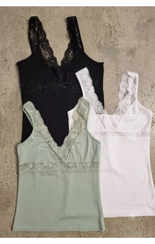 Demirsa Boutique Kadın Atlet Dantel Askılı V Yaka Modal Kumaş Siyah, Beyaz Ve Yeşil Renk 3'lü Yeşil-siyah-beyaz Demirsa Boutique Kadın Atlet Dantel Askılı V Yaka Modal Kumaş Siyah, Beyaz Ve Yeşil Renk 3'lü Yeşil-siyah-beyaz