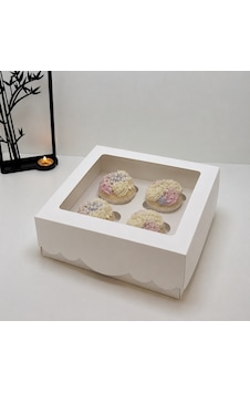 Geniş Aralıklı 4 Lü Cupcake Kutusu Geniş Aralıklı 4 Lü Cupcake Kutusu