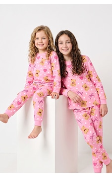 Zuzunga Kız Çocuk Sevimli Ayıcık, Kalp Ve Fiyonk Desenli Pembe Uzun Kollu Pijama Takımı Zuzunga Kız Çocuk Sevimli Ayıcık, Kalp Ve Fiyonk Desenli Pembe Uzun Kollu Pijama Takımı