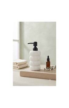 Dalgalı Seramik Mat Siyah Pompalı Sıvı Sabunluk - 400 Ml - 18 X 8 X 7 Cm Beyaz Dalgalı Seramik Mat Siyah Pompalı Sıvı Sabunluk - 400 Ml - 18 X 8 X 7 Cm Beyaz