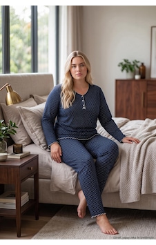 Seboteks Raporlu İnterlok Kumaş Yakası Düğmeli Kışlık Büyük Beden Kadın Pijama Takımı 2950 Lacivert Seboteks Raporlu İnterlok Kumaş Yakası Düğmeli Kışlık Büyük Beden Kadın Pijama Takımı 2950 Lacivert