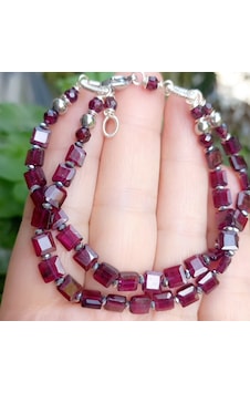 2909 Hindistan El Kesimi Garnet Lal Hematit El Yapımı İki Sıralı Çelik Aparatlı Bileklik Bordo 2909 Hindistan El Kesimi Garnet Lal Hematit El Yapımı İki Sıralı Çelik Aparatlı Bileklik Bordo