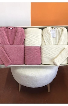 Zebra 8 Parça Aile Bornoz Takımı Gül Kurusu - Krem Çok Renkli Zebra 8 Parça Aile Bornoz Takımı Gül Kurusu - Krem Çok Renkli