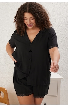 Laperissa Curve Siyah Dantel Detaylı Gömlek Yaka Viskon Dokuma Pijama Takımı Laperissa Curve Siyah Dantel Detaylı Gömlek Yaka Viskon Dokuma Pijama Takımı