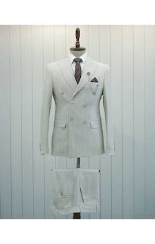 Bys Beystil Sivri Yaka Krem Çizgili Kruvaze Takım Bezayak - Slim Fit Bys Beystil Sivri Yaka Krem Çizgili Kruvaze Takım Bezayak - Slim Fit