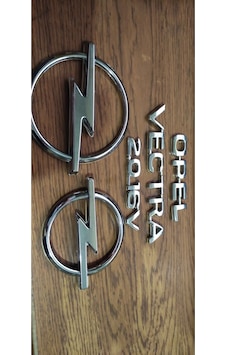 Opel Vectra 2.0 16v Bagaj Yazısı Ön Ve Arka Arma Vectra B 1995-1996-1997-1998-1999-2000-2001-2002 Opel Vectra 2.0 16v Bagaj Yazısı Ön Ve Arka Arma Vectra B 1995-1996-1997-1998-1999-2000-2001-2002