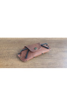 Sumerian Leather Craft Deri Gözlük Kılıfı Taba + Anahtarlık Sumerian Leather Craft Deri Gözlük Kılıfı Taba + Anahtarlık