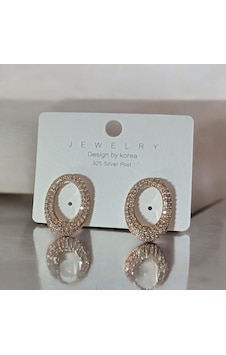 Full Taşlı Oval Küpe Rose Gold Full Taşlı Oval Küpe Rose Gold