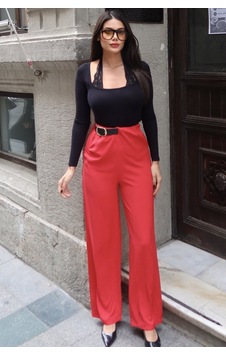 Kechi Woman Linda Twill Kumaş Kemer Detay Pantolon Kırmızı Kechi Woman Linda Twill Kumaş Kemer Detay Pantolon Kırmızı