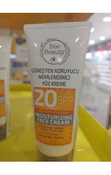 Bee Beauty Günesten Koruyucu Nemlendirici Yüz Kremi Spf20 50 ML Bee Beauty Günesten Koruyucu Nemlendirici Yüz Kremi Spf20 50 ML