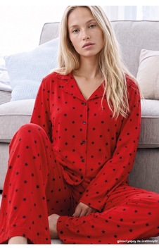 Siyah İnci Kırmızı Yıldız Desenli Termal Kumaşlı Ultra Soft Yumuşak Düğmeli Örme Pijama Takımı 26226124 Siyah İnci Kırmızı Yıldız Desenli Termal Kumaşlı Ultra Soft Yumuşak Düğmeli Örme Pijama Takımı 26226124