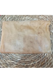 BURAĞIN BAHÇESİ ELAZIĞ KÖY YAPIMI BEYAZ ÜZÜM PESTİLİ 1 KG BURAĞIN BAHÇESİ ELAZIĞ KÖY YAPIMI BEYAZ ÜZÜM PESTİLİ 1 KG