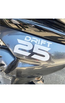 Drift L 25 Logo Sticker Beyaz Folyo Drift L 25 Logo Sticker Beyaz Folyo