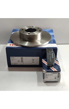 Bosch Tofaş Uyumlu Doğan Kartal Sahin Ön Fren Disk + Balata Set Bosch Tofaş Uyumlu Doğan Kartal Sahin Ön Fren Disk + Balata Set