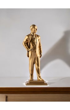 Ayakta Duran Mustafa Kemal Atatürk Dekoratif Biblo - Gold Ayakta Duran Mustafa Kemal Atatürk Dekoratif Biblo - Gold