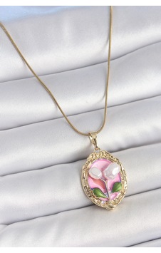 316l Çelik Gold Renk Zincir Pembe Mineli İncili Çiçek İşlemeli Portre Model Kadın Kolye - Lisinya Gold 316l Çelik Gold Renk Zincir Pembe Mineli İncili Çiçek İşlemeli Portre Model Kadın Kolye - Lisinya Gold