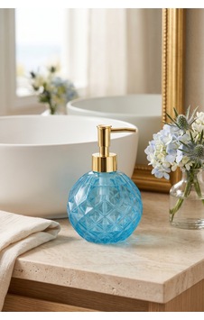 Boby Diamond Küre Cam Sıvı Sabunluk Gold Pompalı Kristal Desenli Dekoratif Banyo Ve Mutfak Dispenseri - 16 Cm X 10 Cm - 500ml - Mavi Boby Diamond Küre Cam Sıvı Sabunluk Gold Pompalı Kristal Desenli Dekoratif Banyo Ve Mutfak Dispenseri - 16 Cm X 10 Cm - 500ml - Mavi
