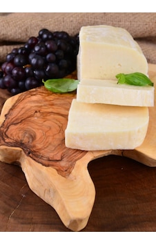 Gurmepark İzmir Bergama Tulum Koyun Keçi Peyniri 500 G Gurmepark İzmir Bergama Tulum Koyun Keçi Peyniri 500 G