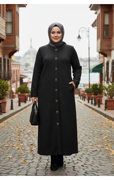 Hermevsim Hesna Kadın Nurel Battal Beden Kışlık Kare Çıtçıtlı Siyah Pardesü Hermevsim Hesna Kadın Nurel Battal Beden Kışlık Kare Çıtçıtlı Siyah Pardesü
