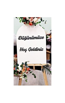 Düğünümüze Hoş Geldiniz Yazılı Beyaz Zemin Siyah Yazı Karşılama Panosu