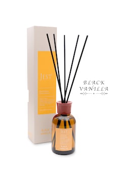 Jest Black Vanilla Bambu Çubuklu Oda Ortam Kokusu 100 Ml Jest Black Vanilla Bambu Çubuklu Oda Ortam Kokusu 100 Ml