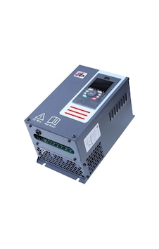5,5 Kw 380v V76 Frekans Invertörü 5,5 Kw 380v V76 Frekans Invertörü