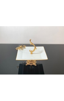 Atabey Home Ayaklı Sunumluk Kulplu Siyah Çiçek 25 Cm Kare Atabey Home Ayaklı Sunumluk Kulplu Siyah Çiçek 25 Cm Kare
