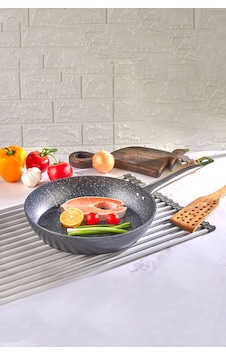 Polochef Galaksi Granit Tava Çelik Sap 26 Cm Siyah Siyah Polochef Galaksi Granit Tava Çelik Sap 26 Cm Siyah Siyah
