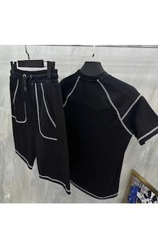 Modi Green Unisex Kombin Şıklığı Siyah Karoyaka Dikiş Detaylı Şortlu Takım Modi Green Unisex Kombin Şıklığı Siyah Karoyaka Dikiş Detaylı Şortlu Takım