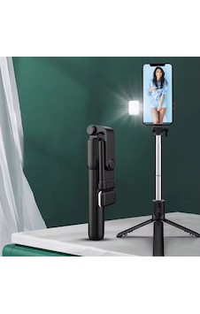 Kendiliğinden Led Işıklı Kumandalı Uzayabilen Selfie Çubuğu,masa Üstü Tripod 5668 Kendiliğinden Led Işıklı Kumandalı Uzayabilen Selfie Çubuğu,masa Üstü Tripod 5668