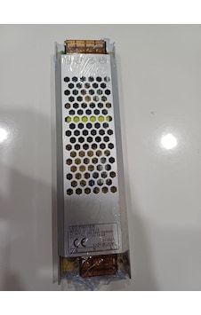Milan Ultra Slim Şerit Led Trafosu 12v -16,5 Amper Milan Ultra Slim Şerit Led Trafosu 12v -16,5 Amper
