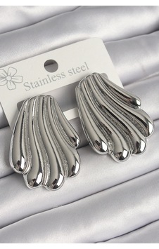 Shoecide Pirinç Gümüş Renk İşlemeli İstiridye Model Kadın Küpe Çok Renkli