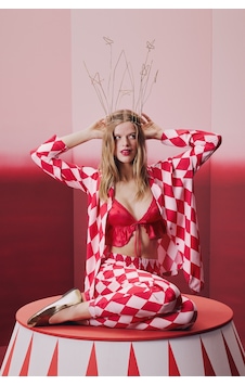 Penti Kırmızı Layla Gömlek Pantolon Pijama Takımı Penti Kırmızı Layla Gömlek Pantolon Pijama Takımı