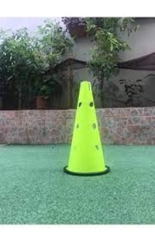 ANTRENMAN HUNİSİ 40CM DELİKLİ KAUÇUK TABANLI Çok Renkli ANTRENMAN HUNİSİ 40CM DELİKLİ KAUÇUK TABANLI Çok Renkli