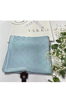 Vakko 90x90 Jakarlı Saf İpek Eşarp - 05493 - 68x200 / Açık Mavi Açık Mavi Vakko 90x90 Jakarlı Saf İpek Eşarp - 05493 - 68x200 / Açık Mavi Açık Mavi