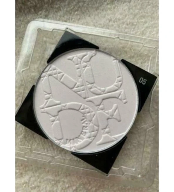 Dior Diorskin Mineral Nude Matte Powder Refill 05 Diğer Dior Diorskin Mineral Nude Matte Powder Refill 05 Diğer