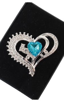 Sevginin En Kısa Yolu Kalp Broş Gümüş Renkli Safir Mavisi Zirkon Taşlı Kadın Yaka İğnesi Çok renkli Sevginin En Kısa Yolu Kalp Broş Gümüş Renkli Safir Mavisi Zirkon Taşlı Kadın Yaka İğnesi Çok renkli