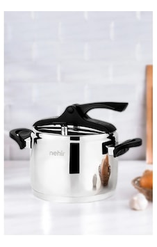 Nehir Silver Trend 4 Lt Düdüklü Tencere Paslanmaz Çelik Gümüş - Siyah Nehir Silver Trend 4 Lt Düdüklü Tencere Paslanmaz Çelik Gümüş - Siyah