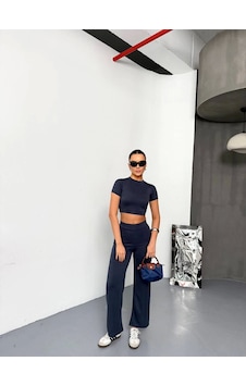 Veraura Lifestyle Osy Modal Yumuşak Dokulu Kumaş Kısa Kollu Crop Alt Ispanyol Paça Pantalon Ikili Takım - Füme Veraura Lifestyle Osy Modal Yumuşak Dokulu Kumaş Kısa Kollu Crop Alt Ispanyol Paça Pantalon Ikili Takım - Füme